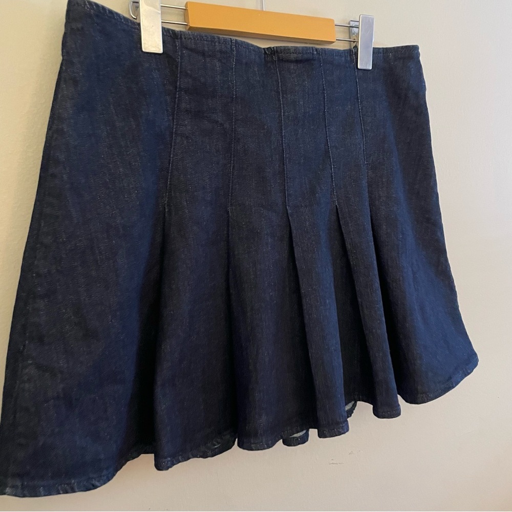 Joe Fresh Denim Pleated Mini Skirt with Buckle Detail – Size 14 NWOT - Picture 12 of 16